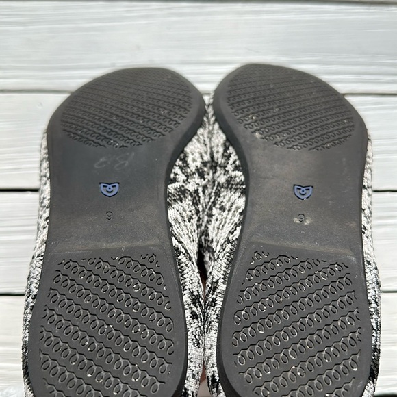 Rothy’s Almond Toe Loafer Python Black White Grey size 9 - Picture 7 of 7